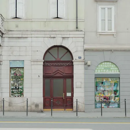 Ghega 15 Stazione Locazione Turistica *