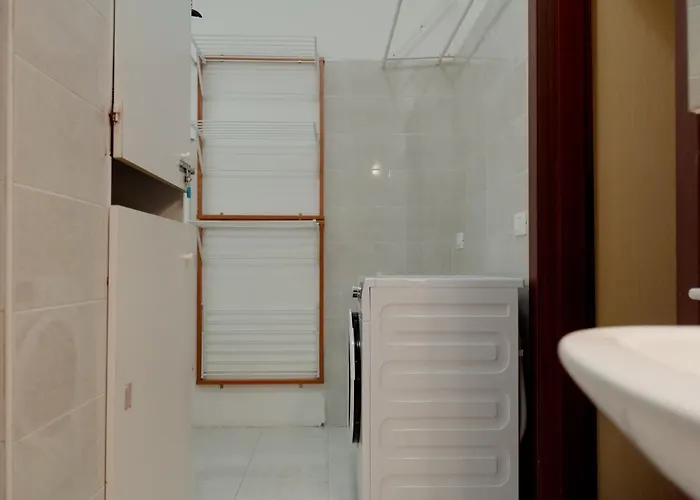 Ghega 15 Stazione Locazione Turistica * Triëst